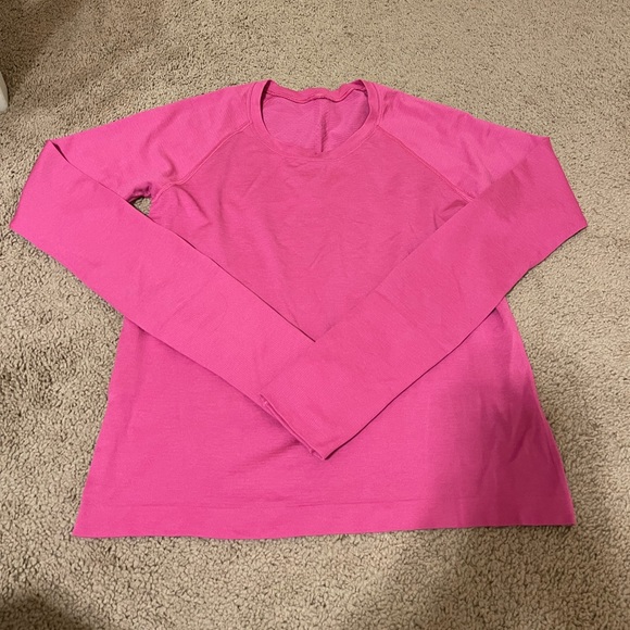 lululemon athletica Tops - Lululemon swiftly Tech 2.0 long sleeve shirt race length SONIC PINK Sz 8
